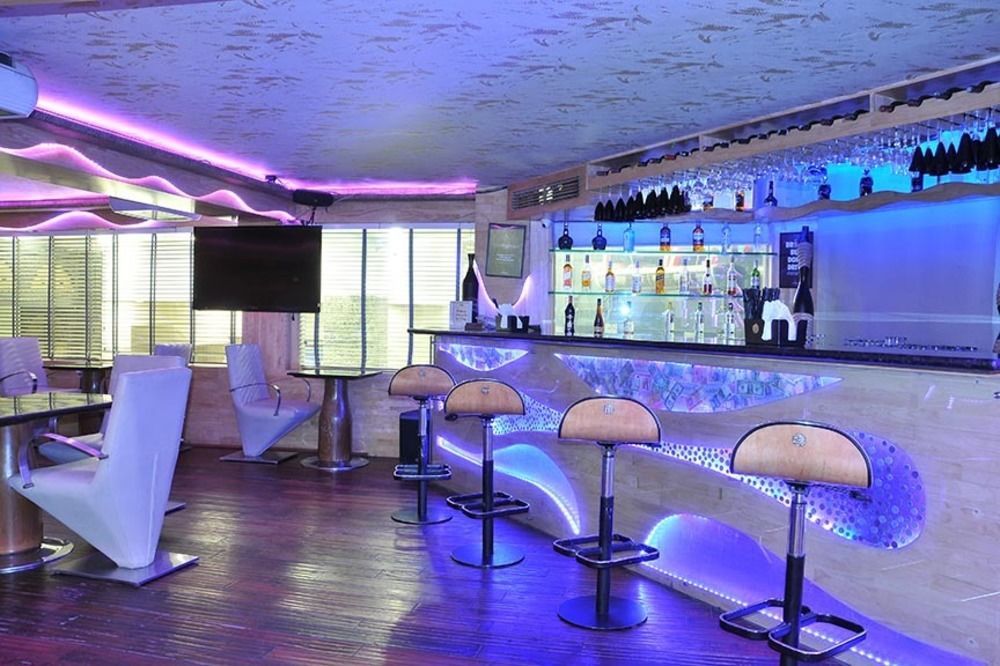 Taurus Sarovar Portico Neu-Delhi Exterior foto