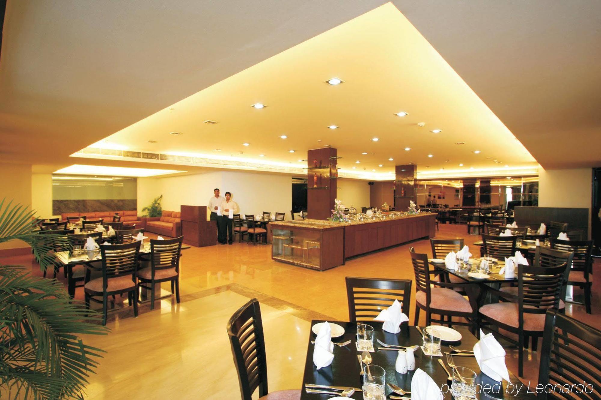 Taurus Sarovar Portico Neu-Delhi Restaurant foto