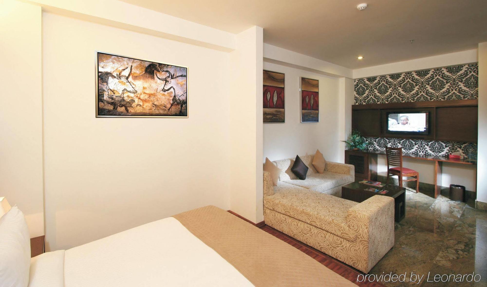Taurus Sarovar Portico Neu-Delhi Zimmer foto
