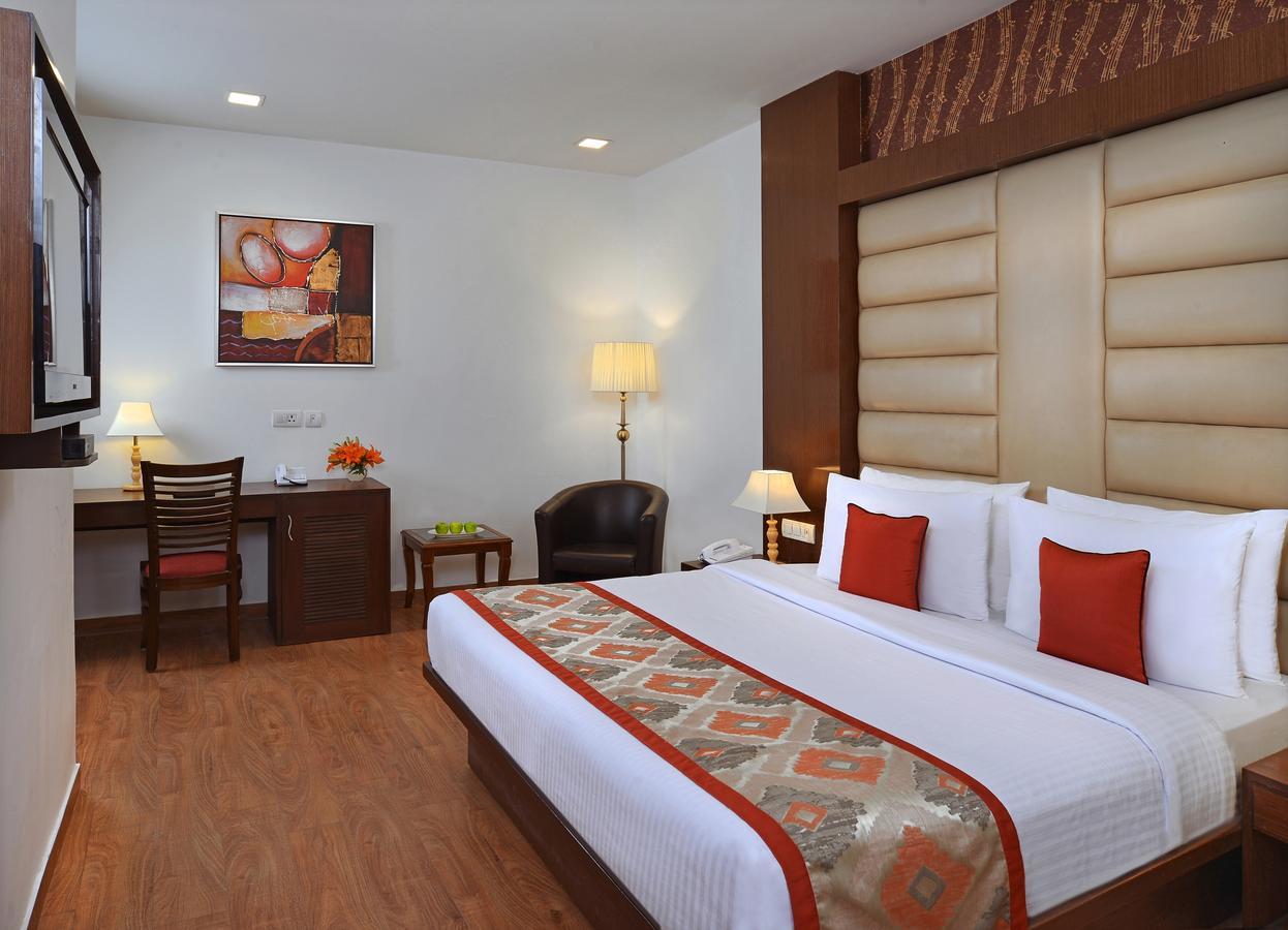 Taurus Sarovar Portico Neu-Delhi Exterior foto
