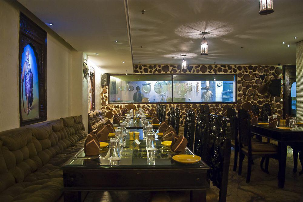 Taurus Sarovar Portico Neu-Delhi Exterior foto